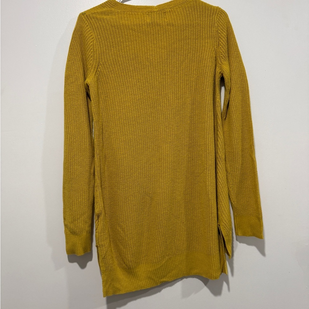 Old Navy mustard yellow sweater‎ - Picture 5 of 5